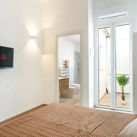 Guest house Lena's *